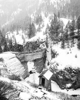 Ulay Dam