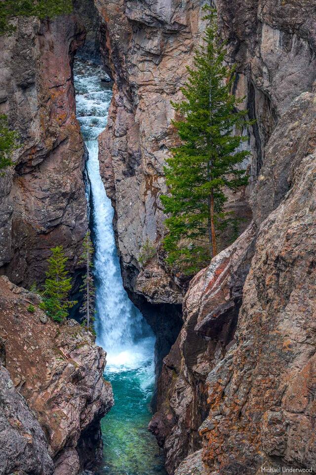 Face in the Wall Falls print