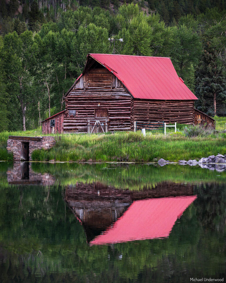 Summer Barn print